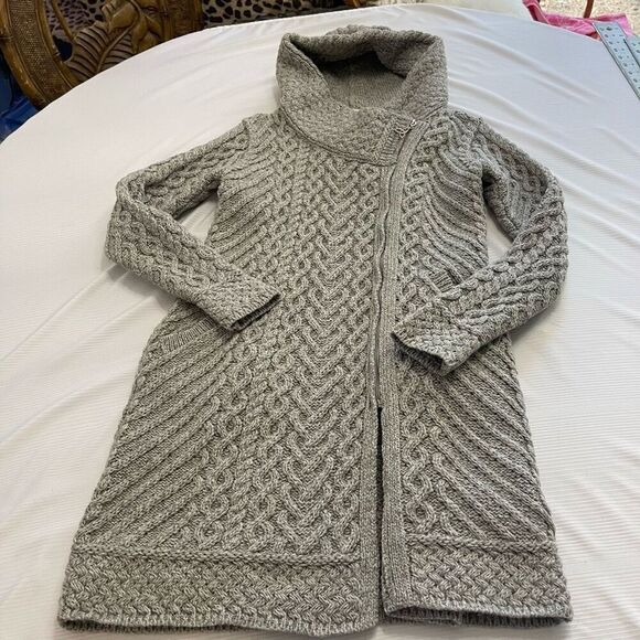 Aran Mor Grey Irish Fisherman Sweater Jacket Size Small - Picture 1 of 10